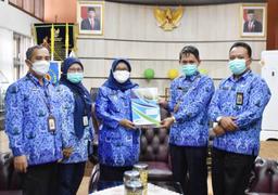 A Visit to the Regent of Tegal Regarding the Official News of Tegal Regency Statistics 2021